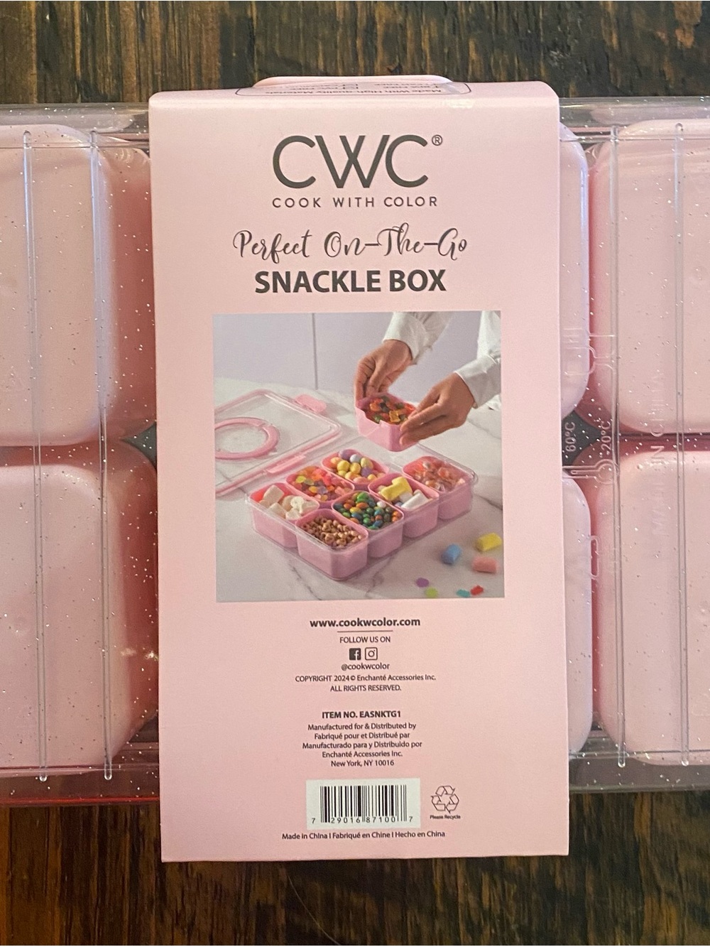 CWC Perfect On-The-Go Snackle Box with handle - Pink - Picture 3 of 3